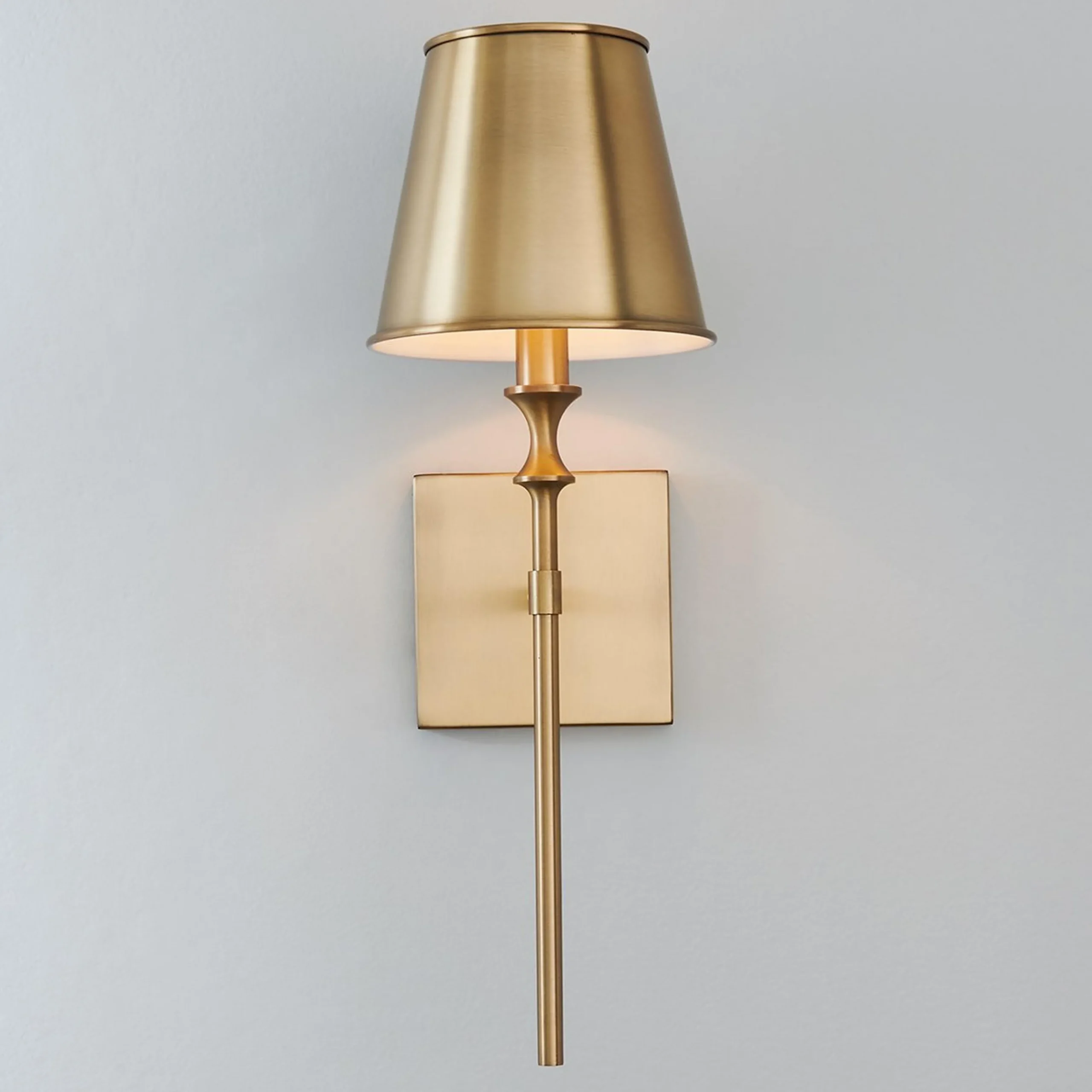 Antigue Single Sconce