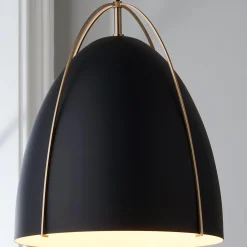 Bentlee Pendant - Medium