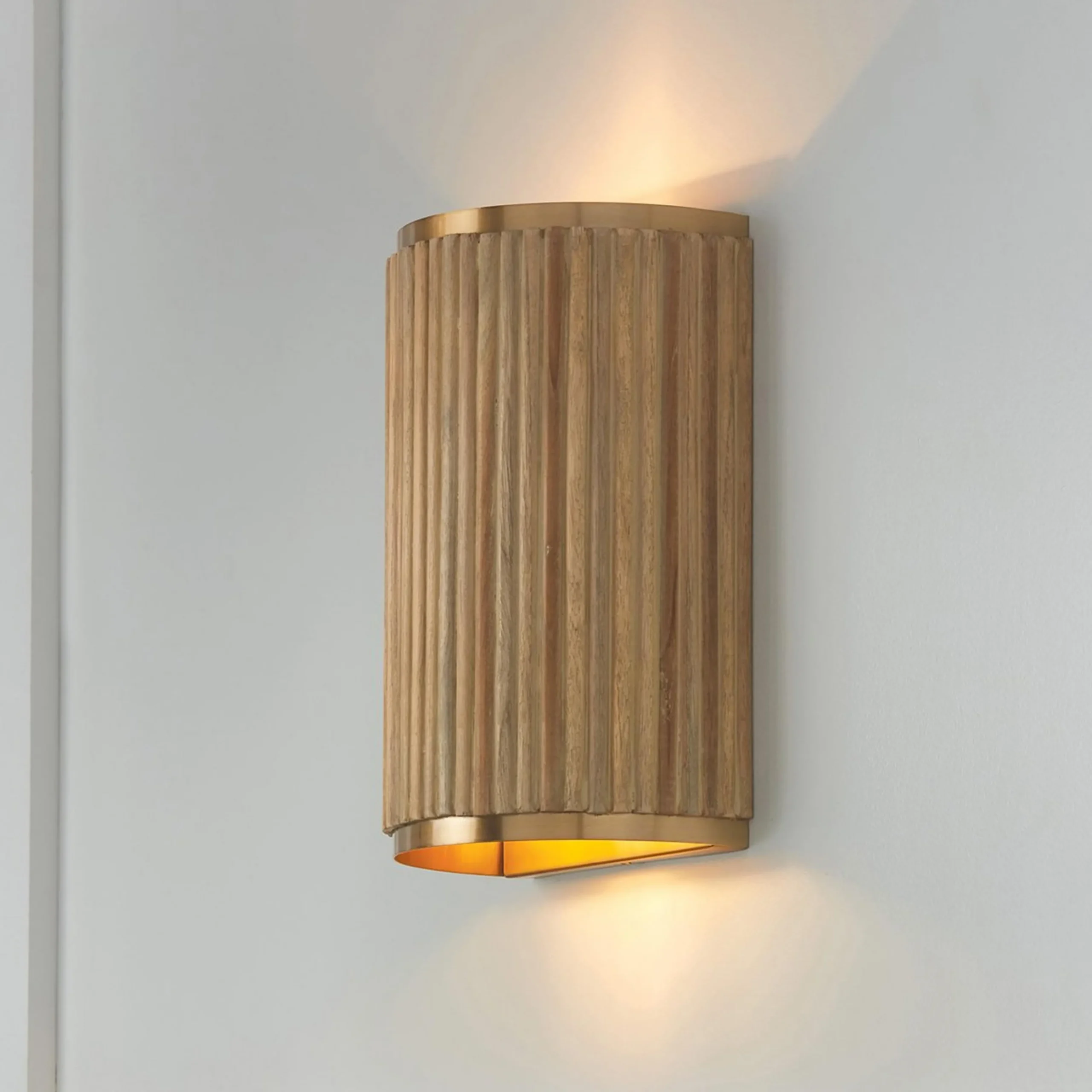 Chavis Sconce