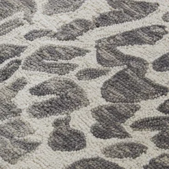 Cheerful Cheetah Hand-Hooked Rug