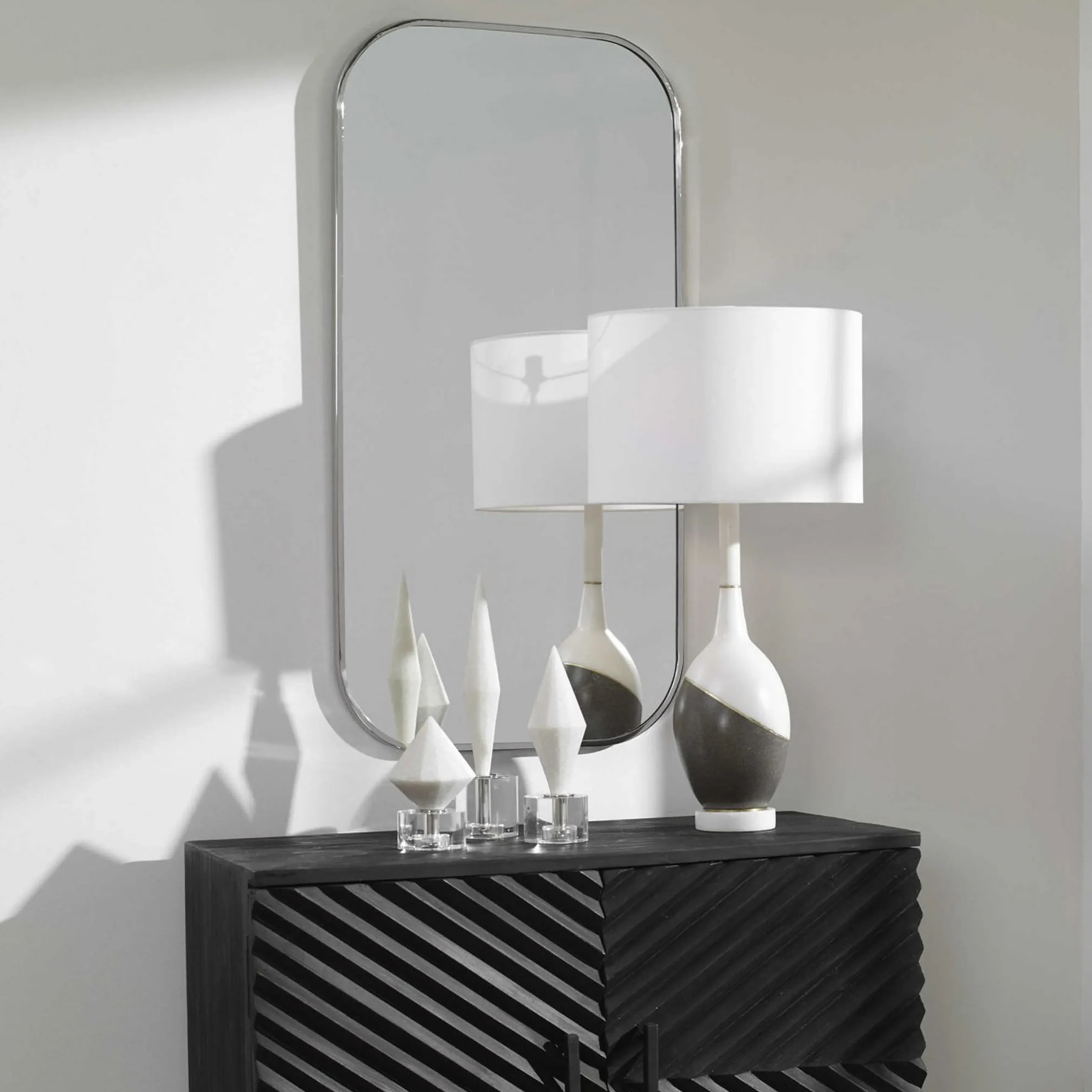 Elias Mirror