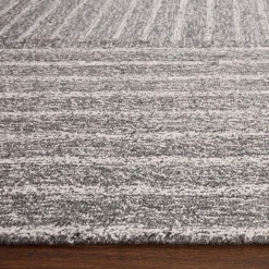 Hagueman Hand-Hooked Indoor / Outdoor Rug