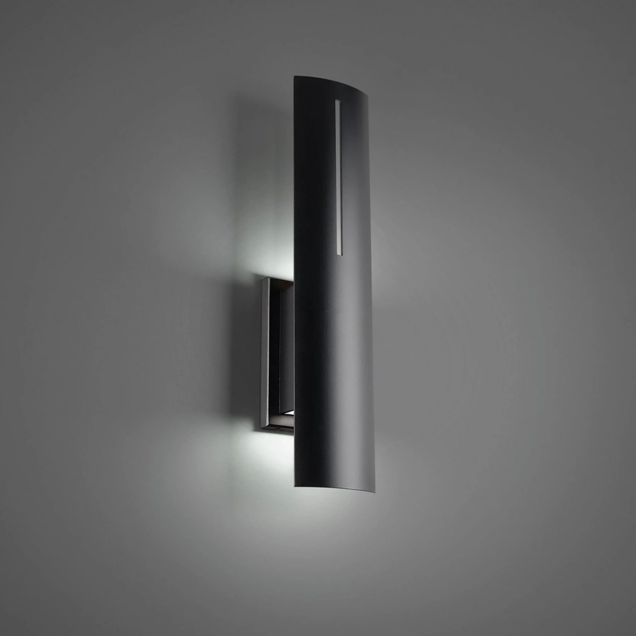 Hako Outdoor Sconce