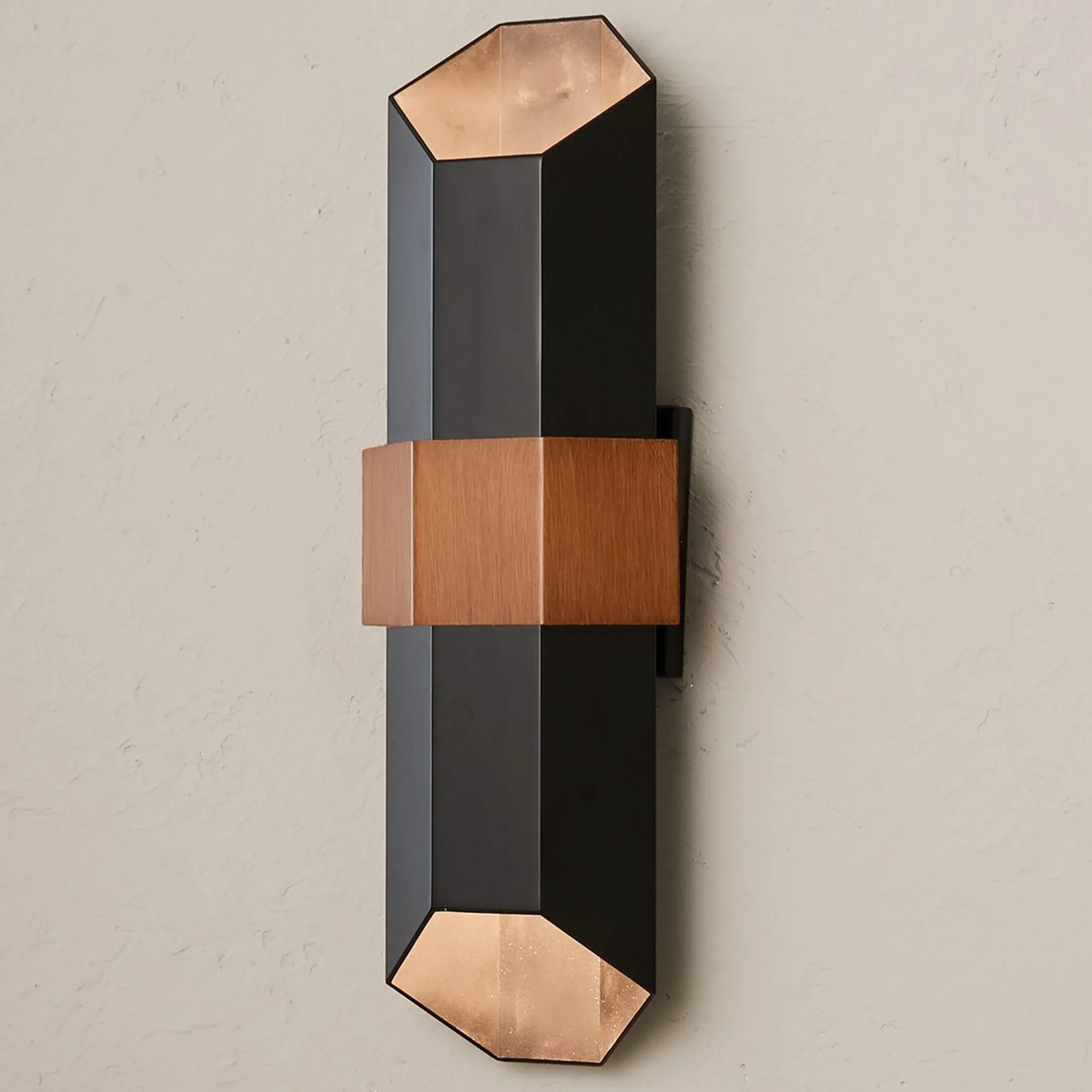 Helmsley Outdoor Sconce - Large