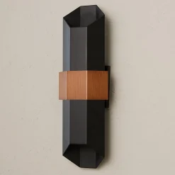 Helmsley Outdoor Sconce - Large