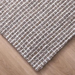 Janice Hand-Hooked Indoor/Outdoor Rug