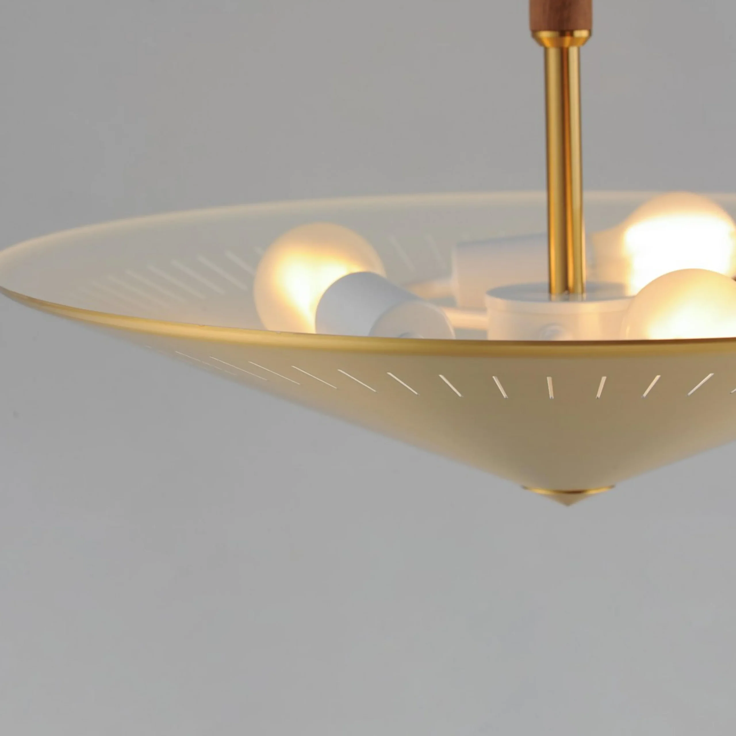 Leroy Pendant - 20"
