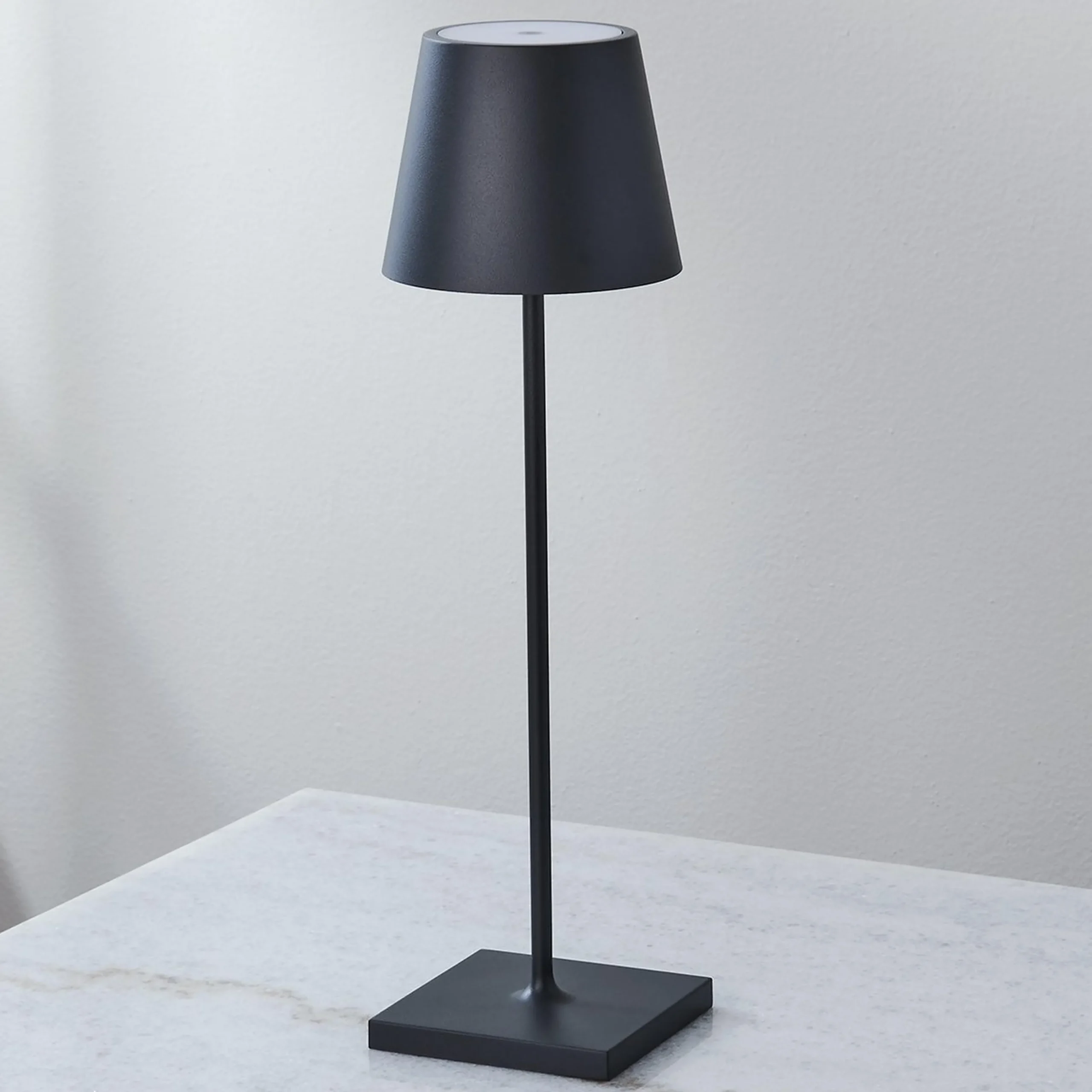 Lucy Cordless Table Lamp
