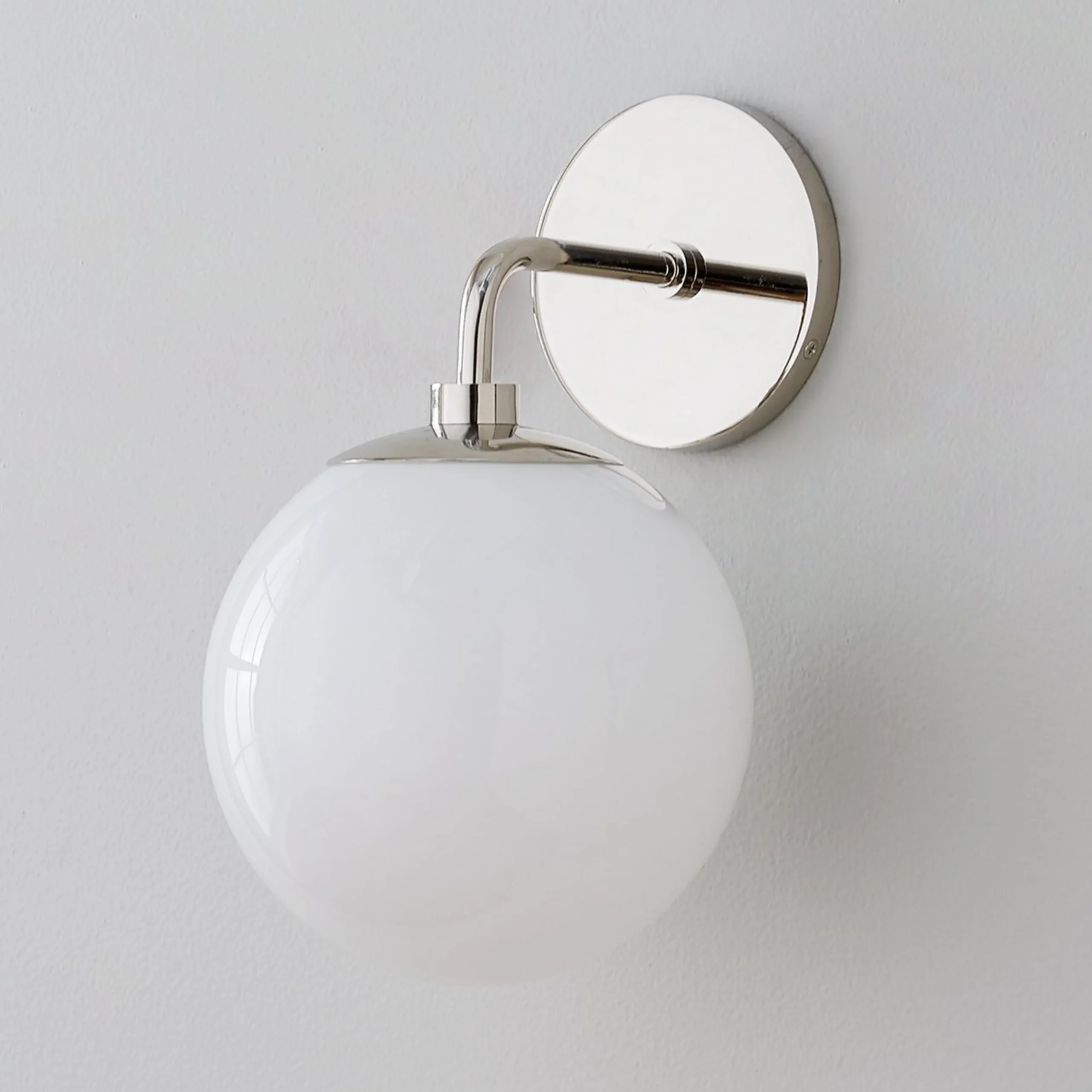 Minimalist Globe Sconce - 1 Light