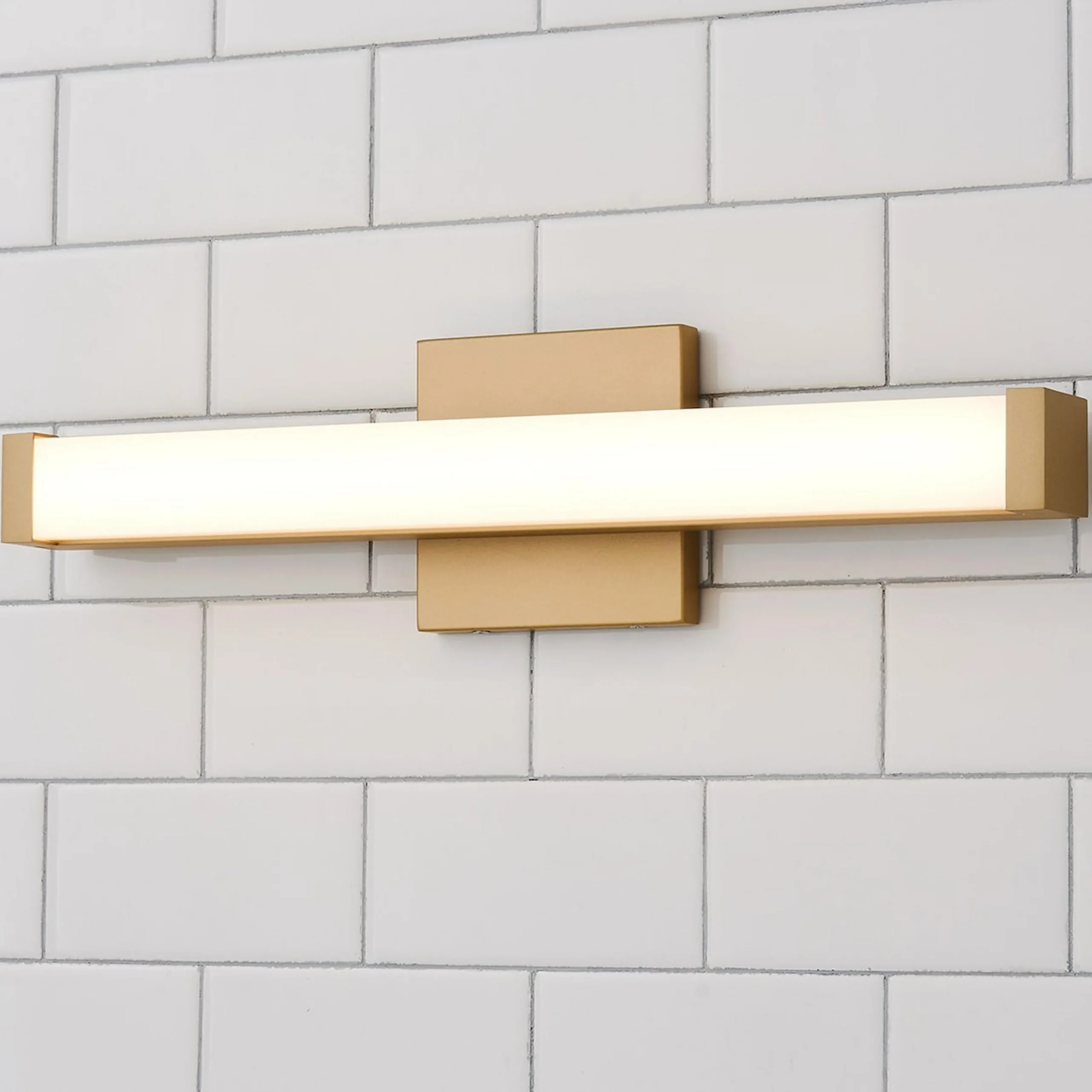 Modern Bar Vanity Light - 18"