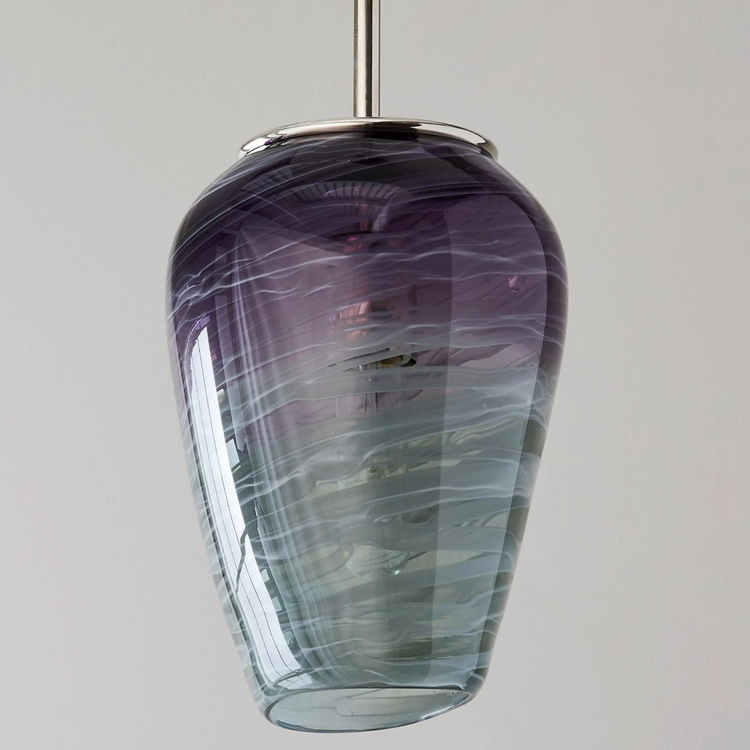 Noirwave Pendant