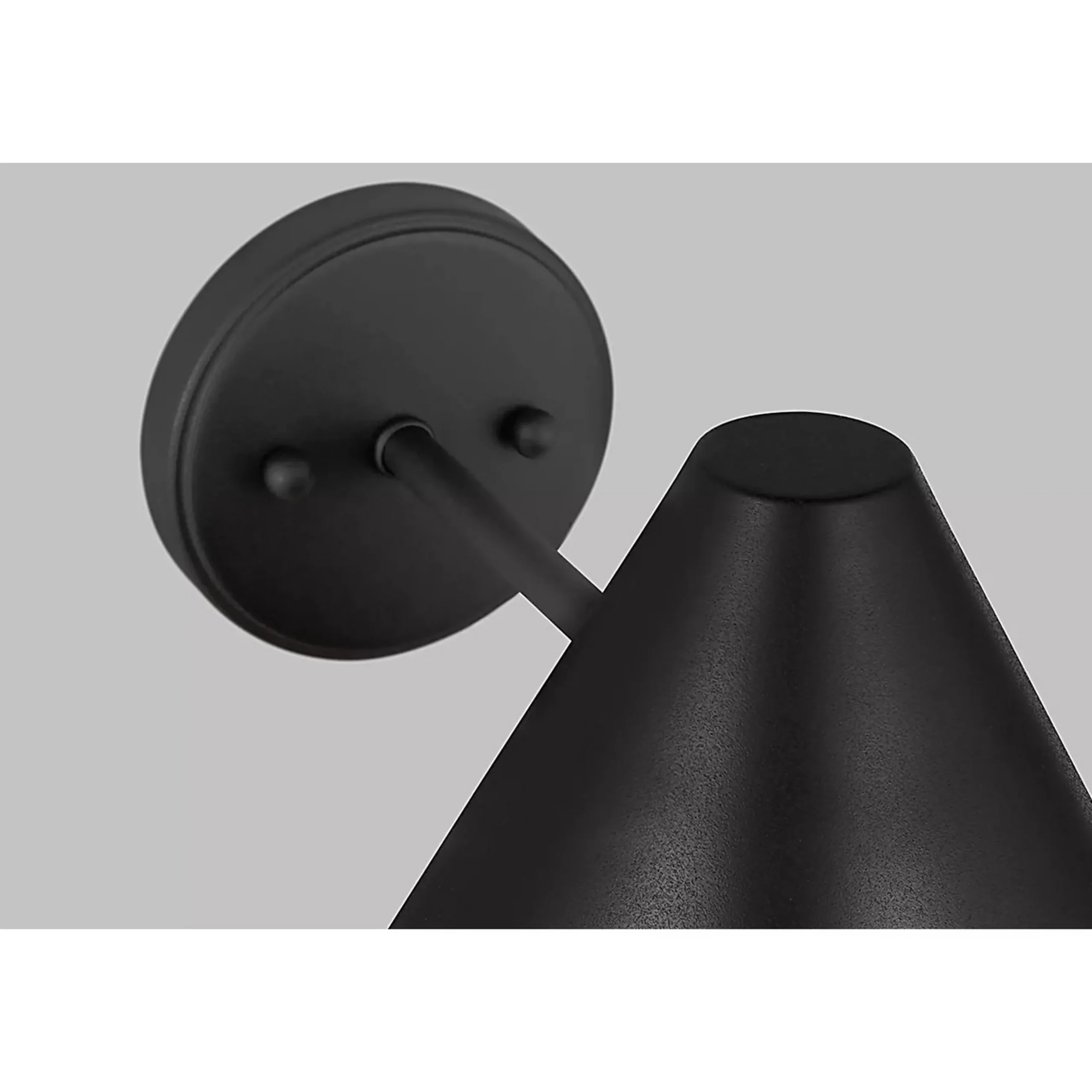 Nunavut Outdoor Sconce - Large