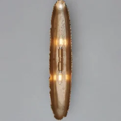 Oumaumau Sconce