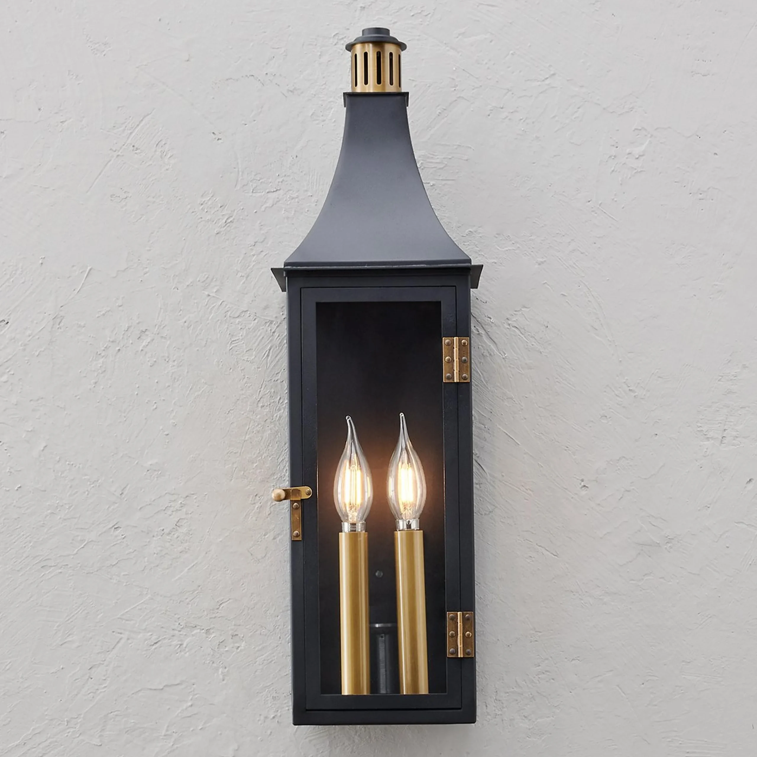 Pembroke Outdoor Sconce - Medium