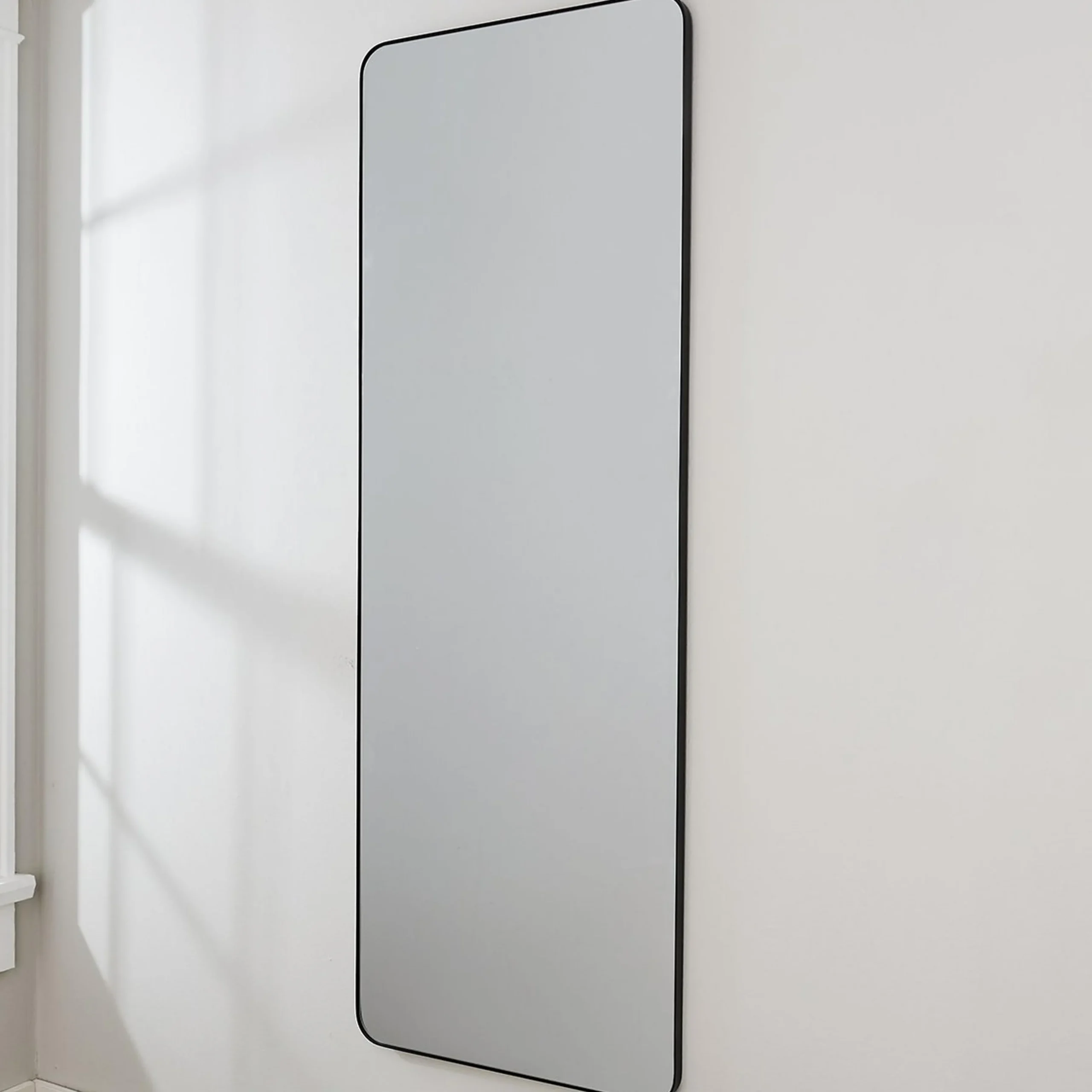Refreshingly Rectangular Lean Mirror