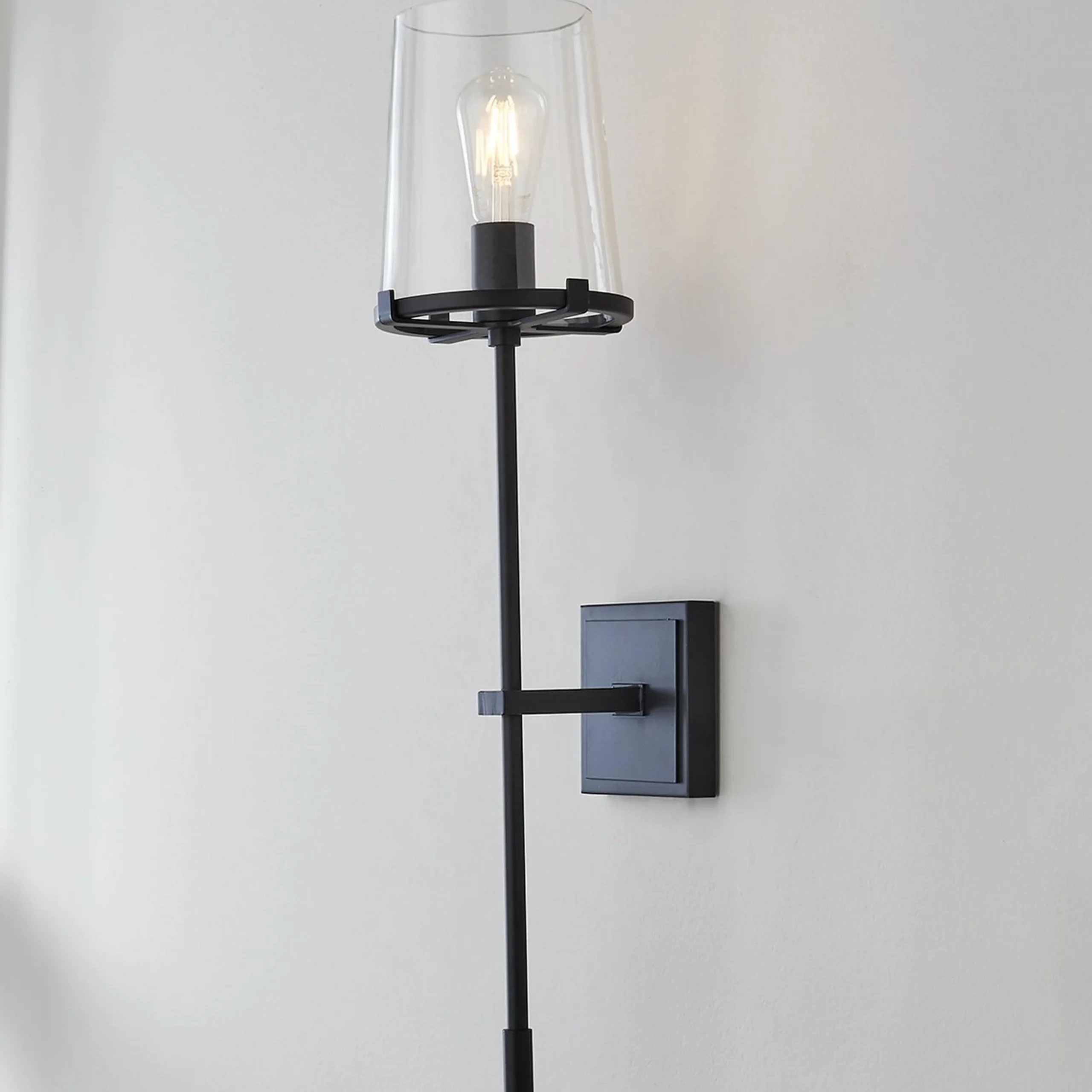 Santhos Sconce