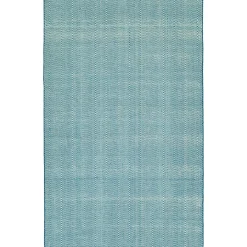Sophisticated Chevron Indoor / Outdoor Rug
