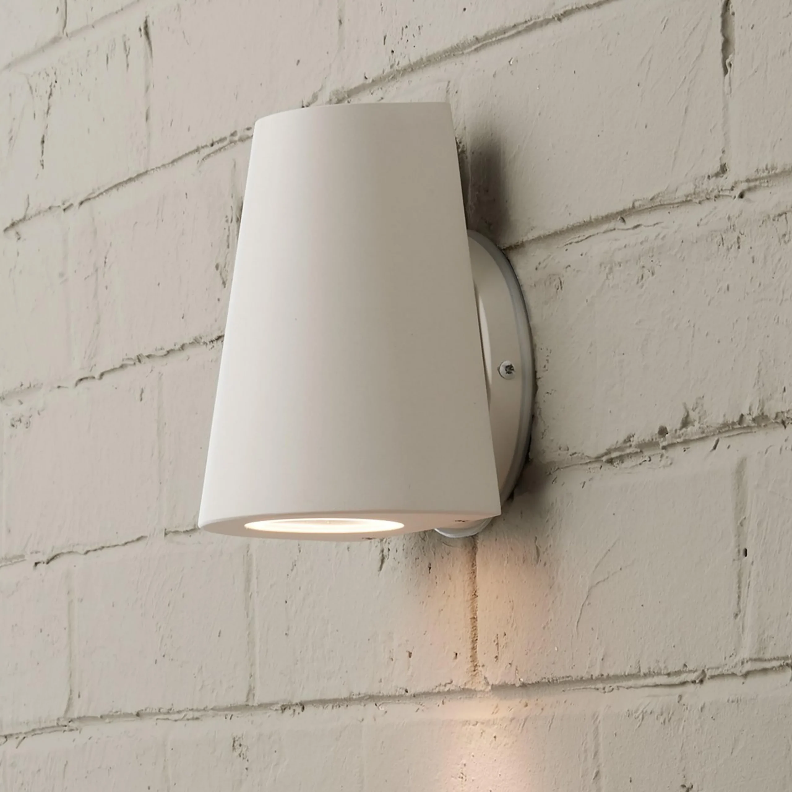 Tapered Top Outdoor Wall Sconce