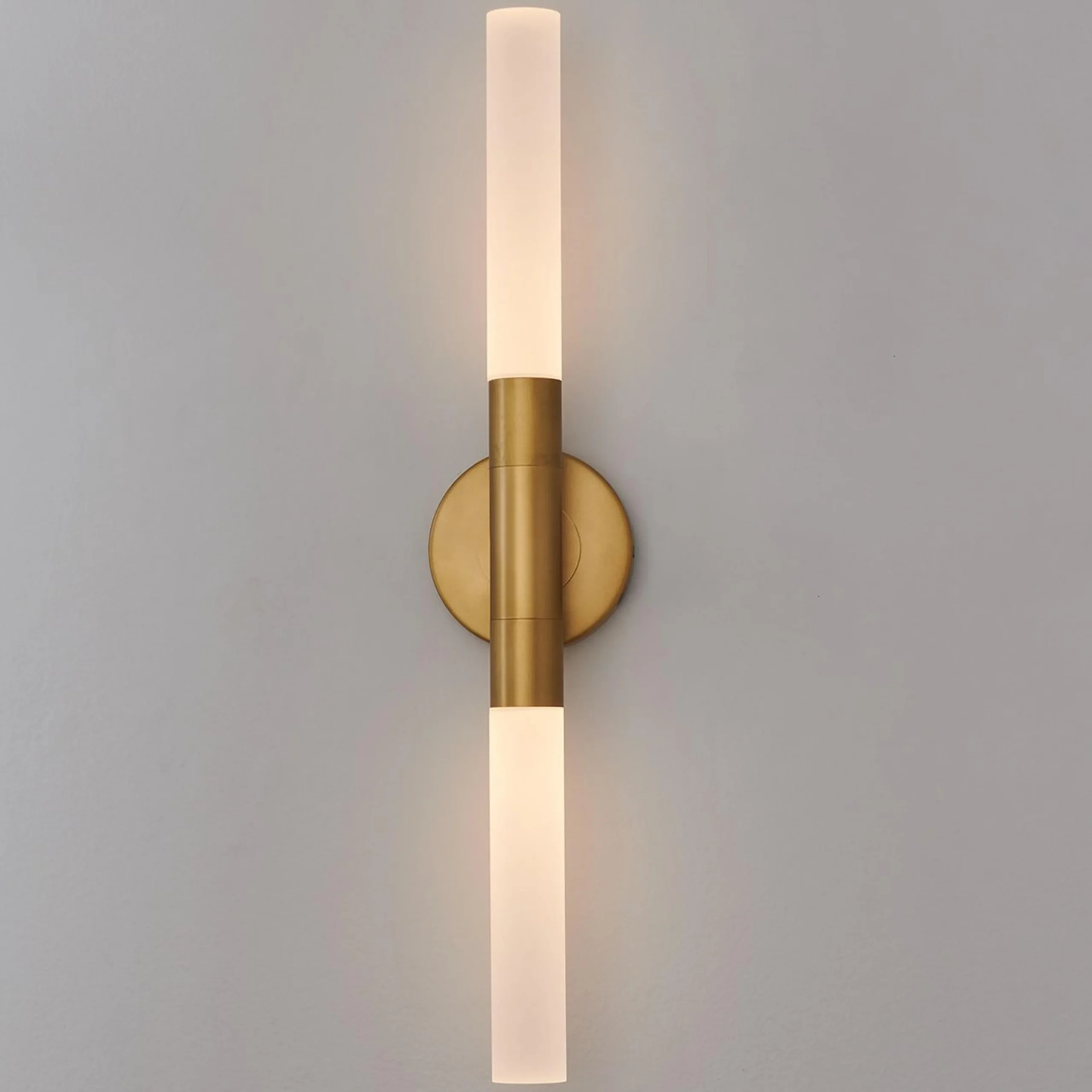 Thadeo Double Sconce