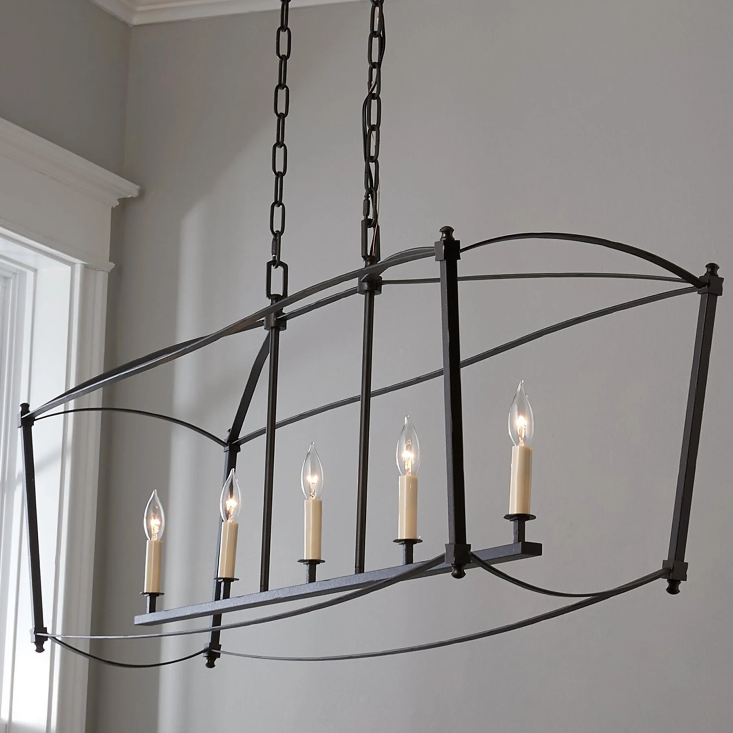 Traditional Beaux Island Chandelier