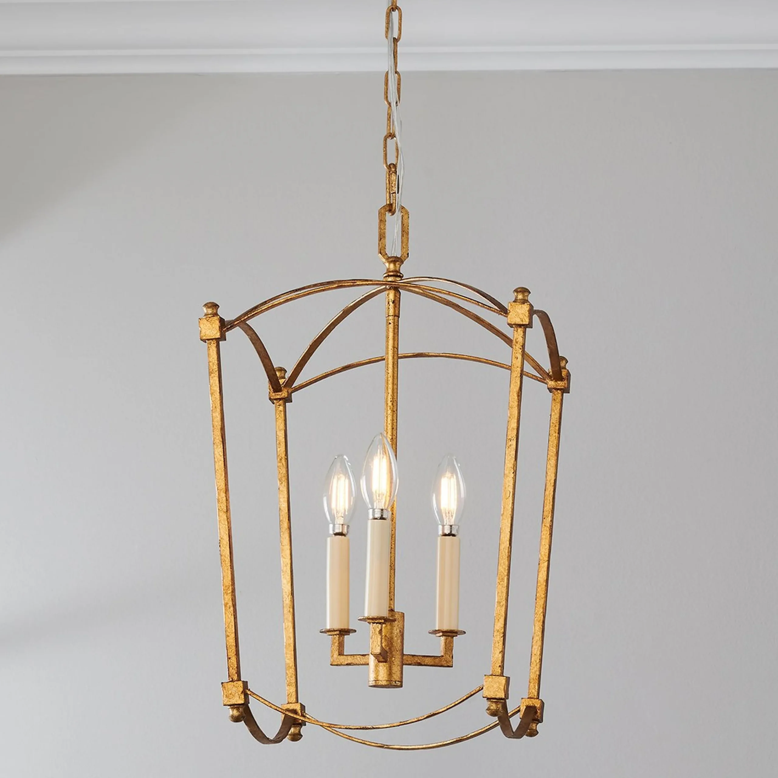 Traditional Beaux Lantern - 3 Light