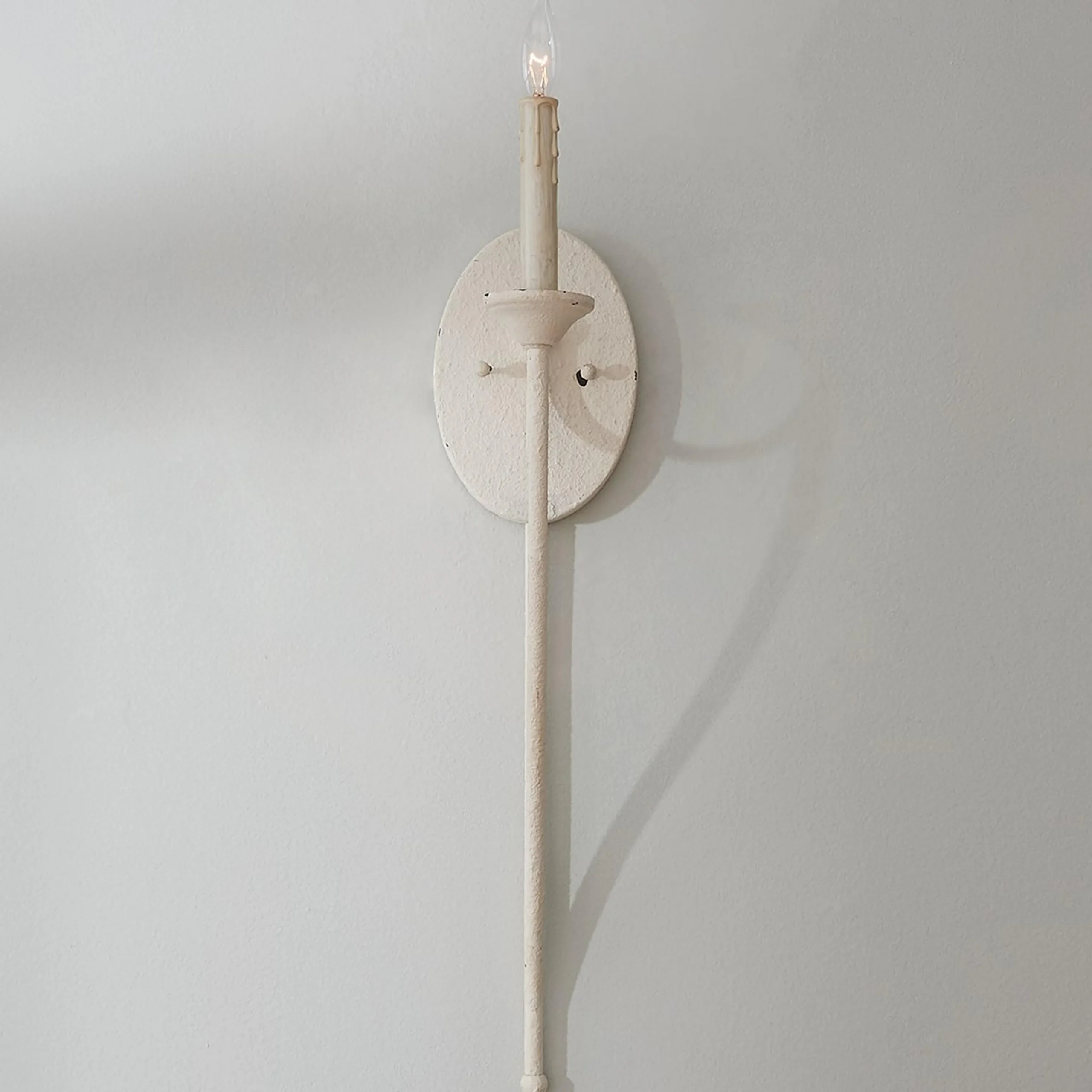 Transitional Colonial Wall Sconce