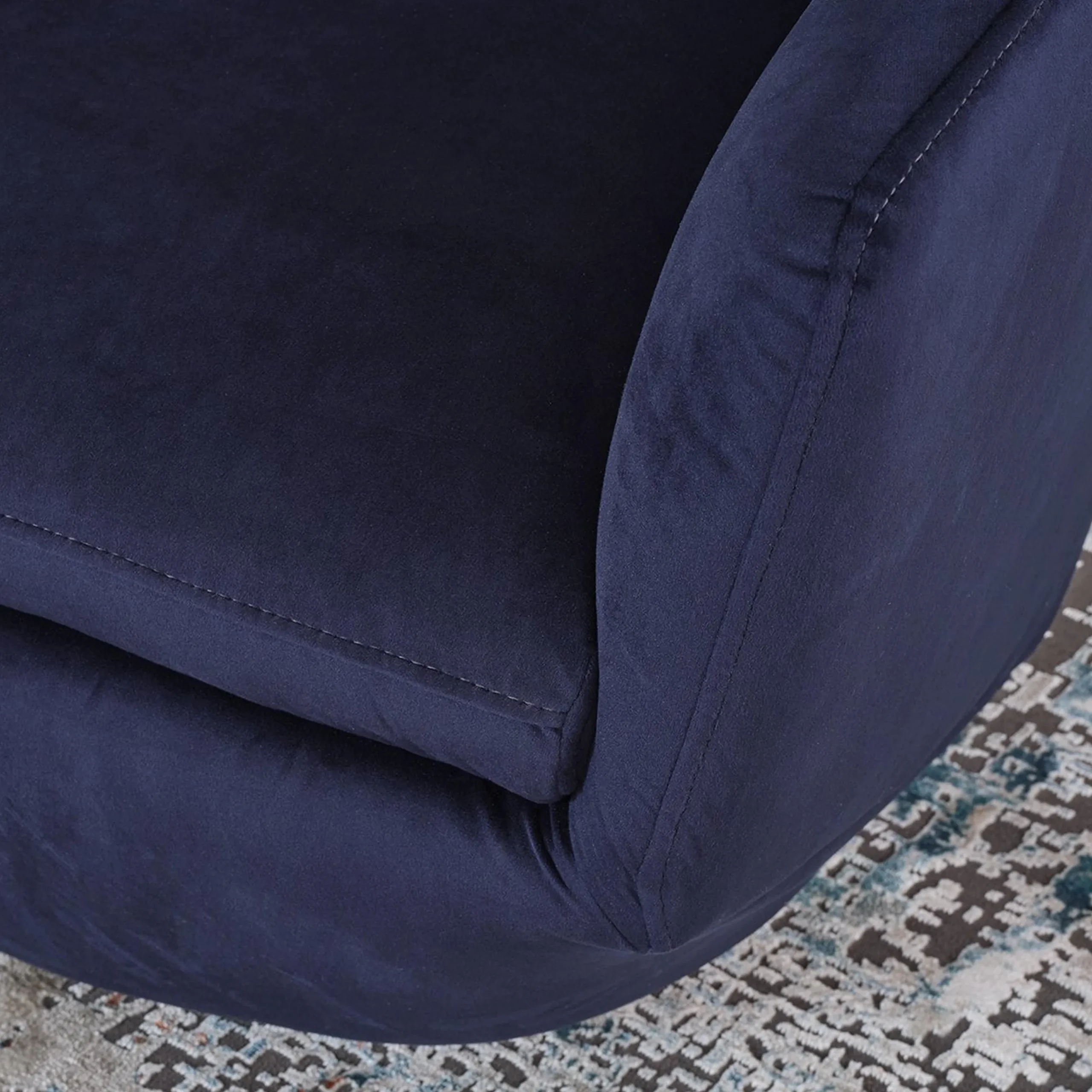 Veneto Swivel Chair