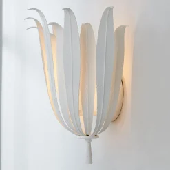Vicenzio Leaf Sconce