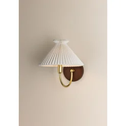 Voluminous Sconce