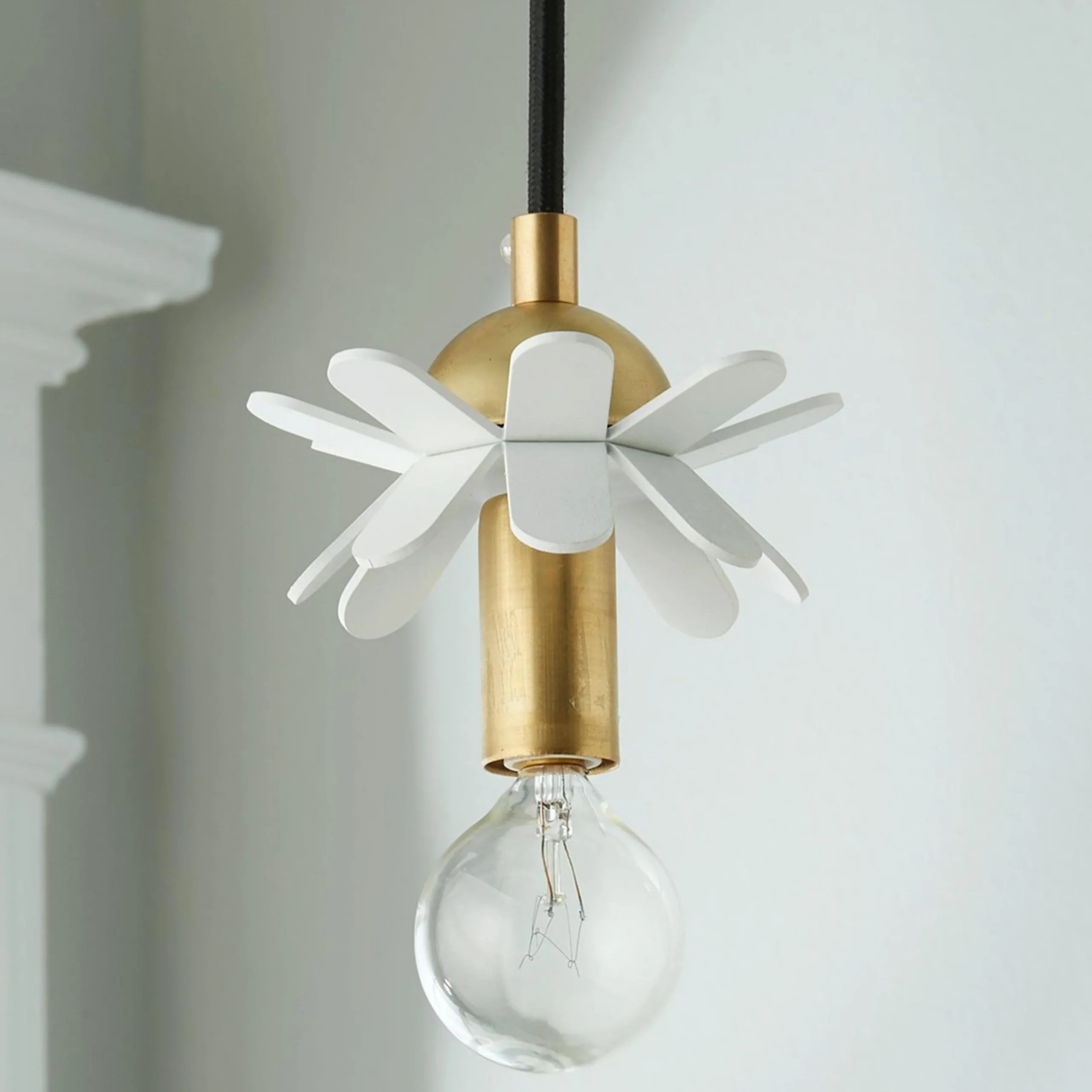 Wendy Umanoff Mini Flower Pendant