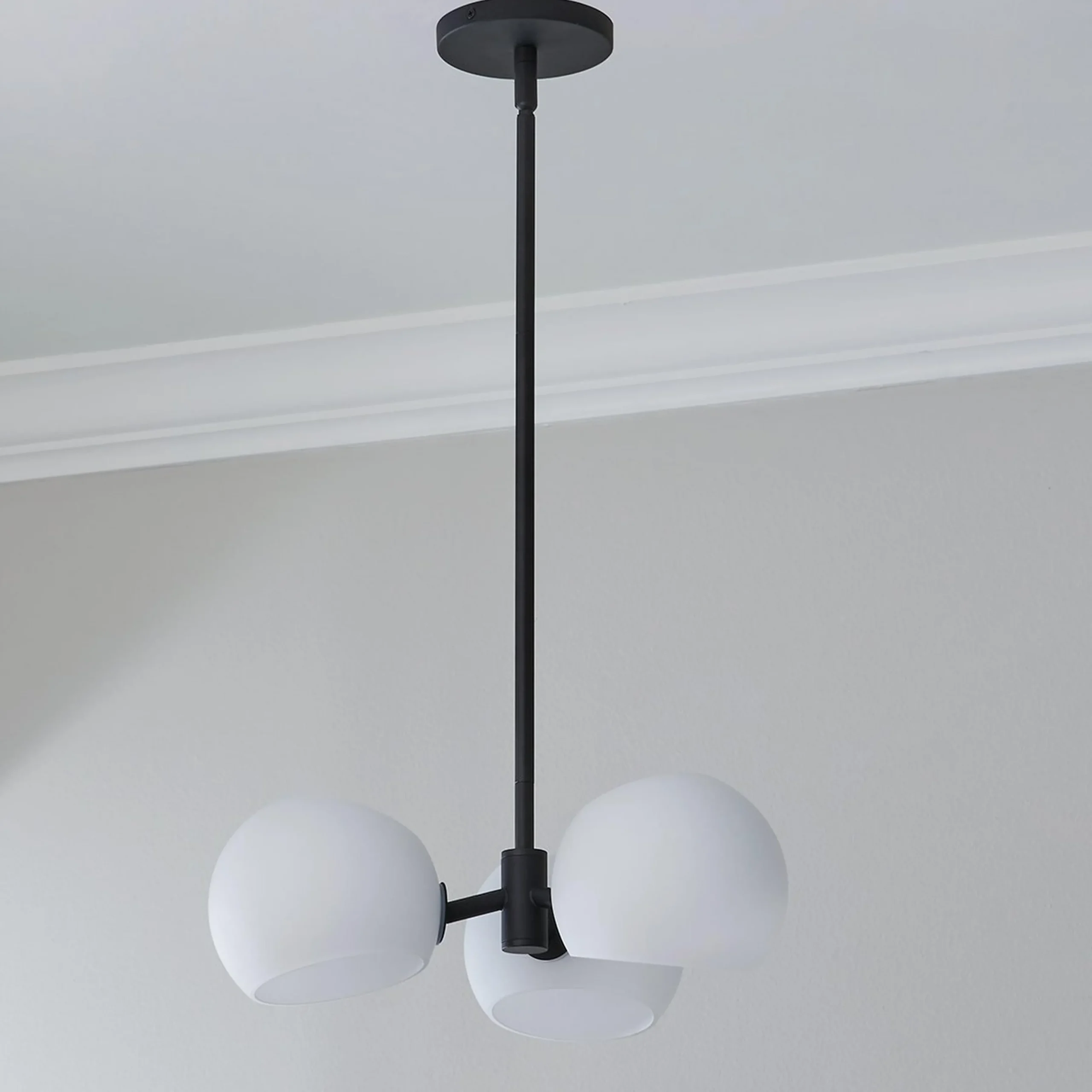 Xaviero Transitional Glass Chandelier - 3 Light - Opal