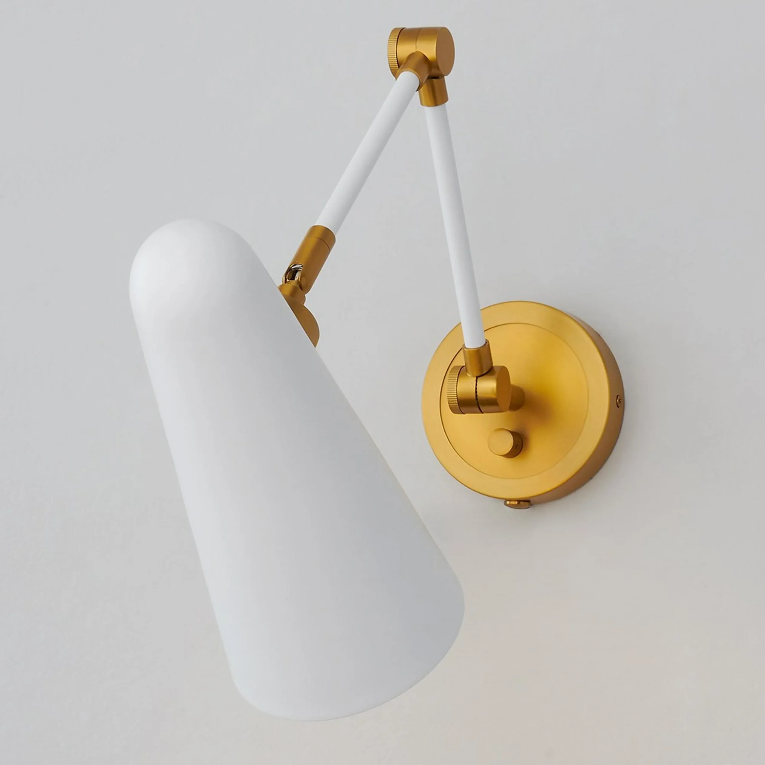 Yancie Arched Swing Arm