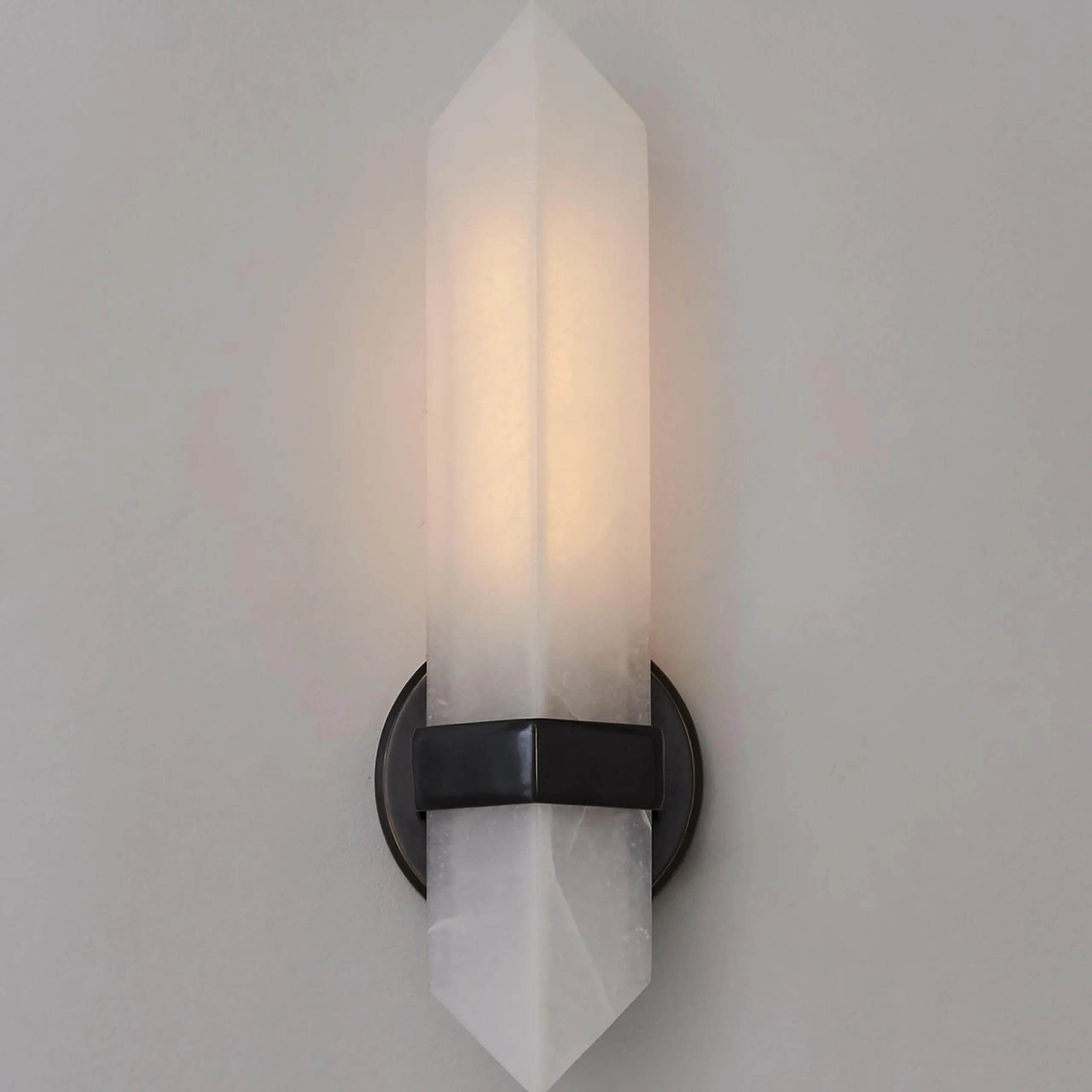 Yvonia Sconce