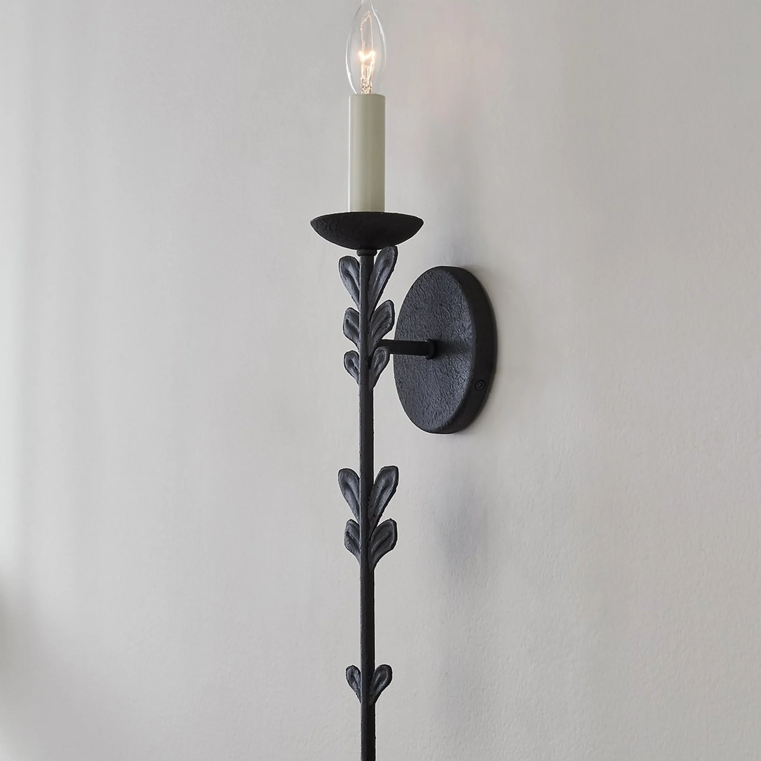 Zenoba Sconce